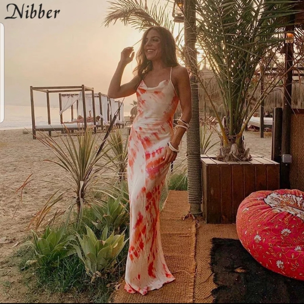 NWOT SILKY PATTERNED SUMMER SLIP DRESS